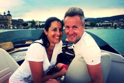 Monika und Michael Oehlwein Velden Wörthersee Team vor Schlosshotel